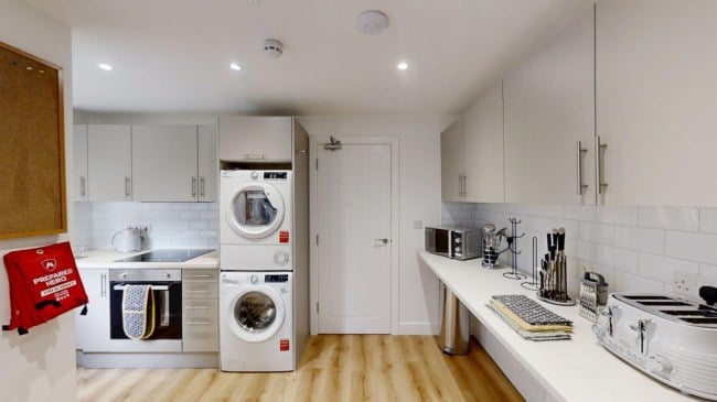 6 Bedroom HMO To Let |  Canterbury Street, Gillimgham | Image 1