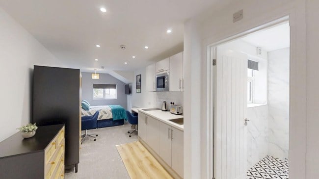 6 Bedroom HMO To Let |  Canterbury Street, Gillimgham | Image 3
