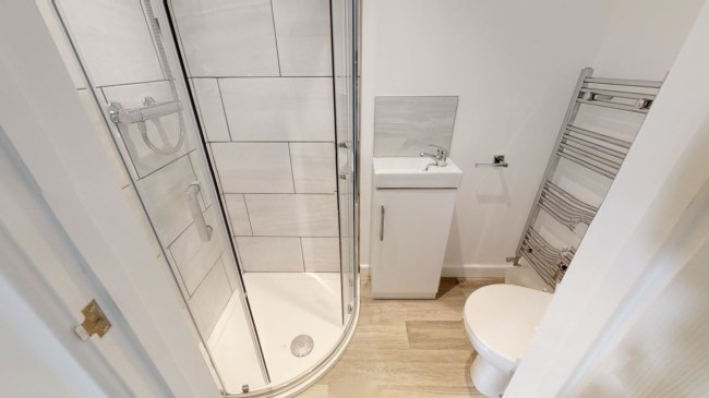 6 Bedroom HMO To Let | Canterbury Street, Gillingham | Image 17