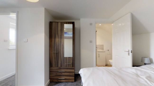 6 Bedroom HMO To Let | Canterbury Street, Gillingham | Image 5