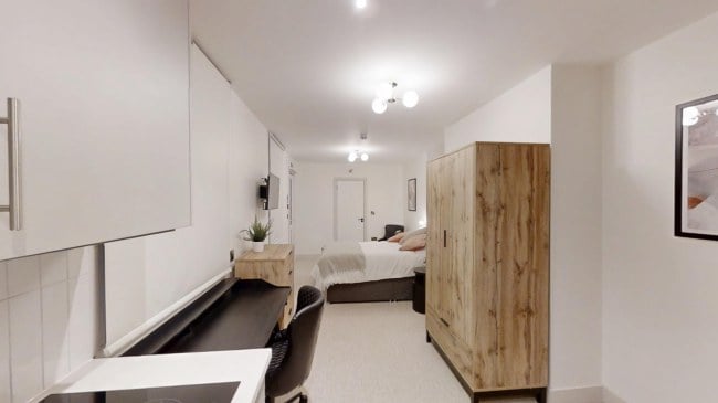 6 Bedroom HMO To Let | Nelson Road, Gillimgham | Image 3