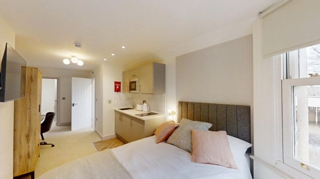 6 Bedroom HMO To Let | Nelson Road, Gillimgham | Image 2