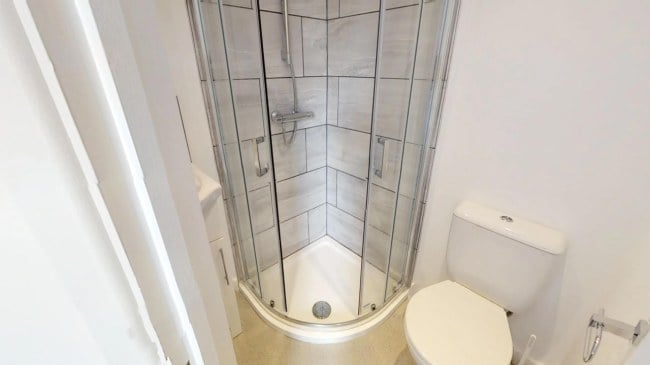 5 Bedroom HMO To Let | Tennyson Road, Gillingham | Image 26