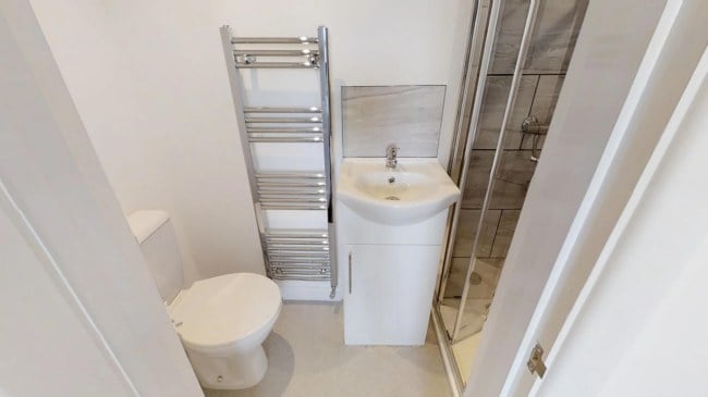5 Bedroom HMO To Let | Tennyson Road, Gillingham | Image 24