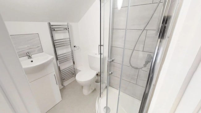 5 Bedroom HMO To Let | Tennyson Road, Gillingham | Image 22