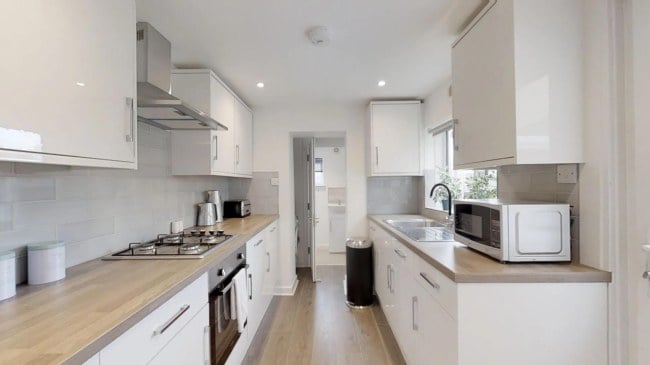 5 Bedroom HMO To Let | Tennyson Road, Gillingham | Image 18
