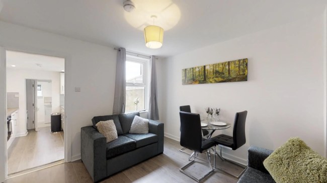 5 Bedroom HMO To Let | Tennyson Road, Gillingham | Image 12