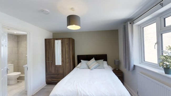 4 Bedroom HMO To Let | Upper Luton Road, Chatham | Image 15