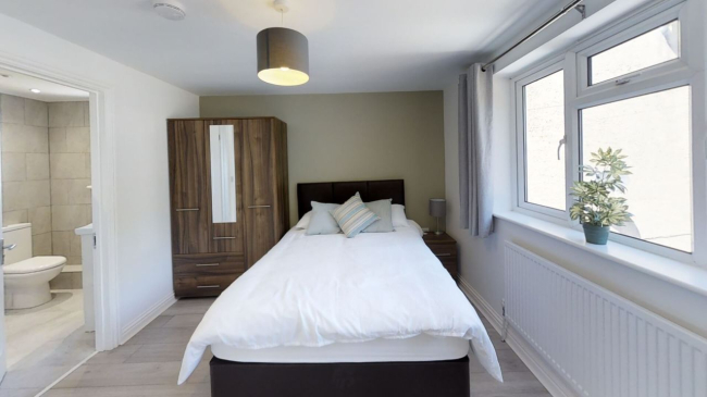 4 Bedroom HMO To Let | Upper Luton Road, Chatham | Image 10